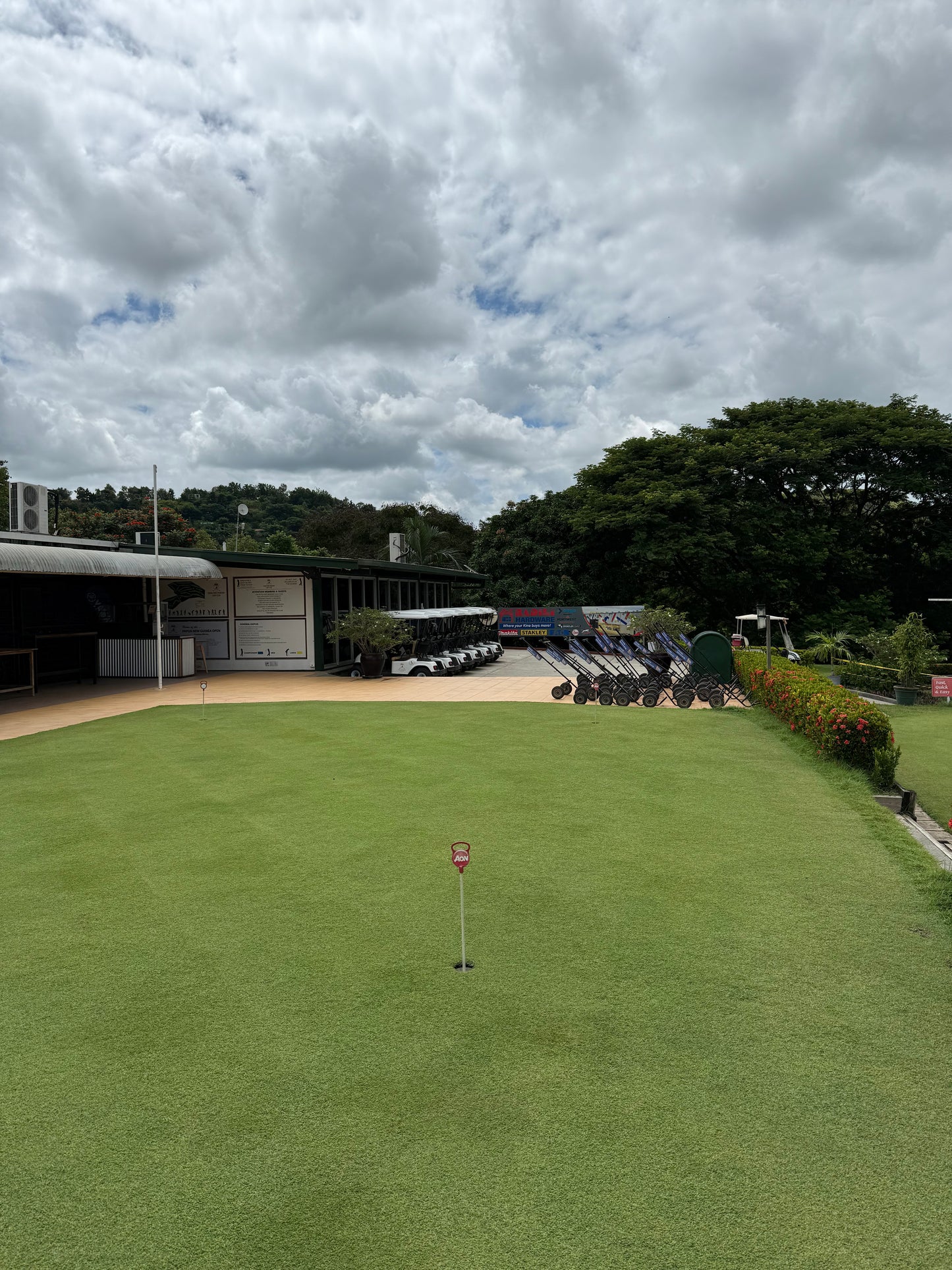 Royal Port Moresby Golf Club Tour