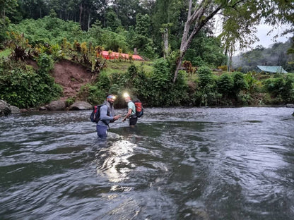 Sendero Kokoda y acampada nocturna